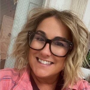 Meet your Posher, Erica